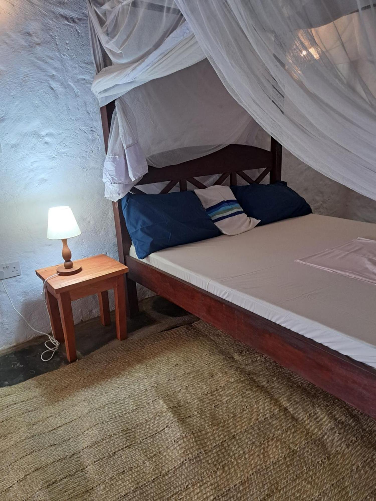 Diani Yoga Barn Acomodação com café da manhã Ukunda Exterior foto